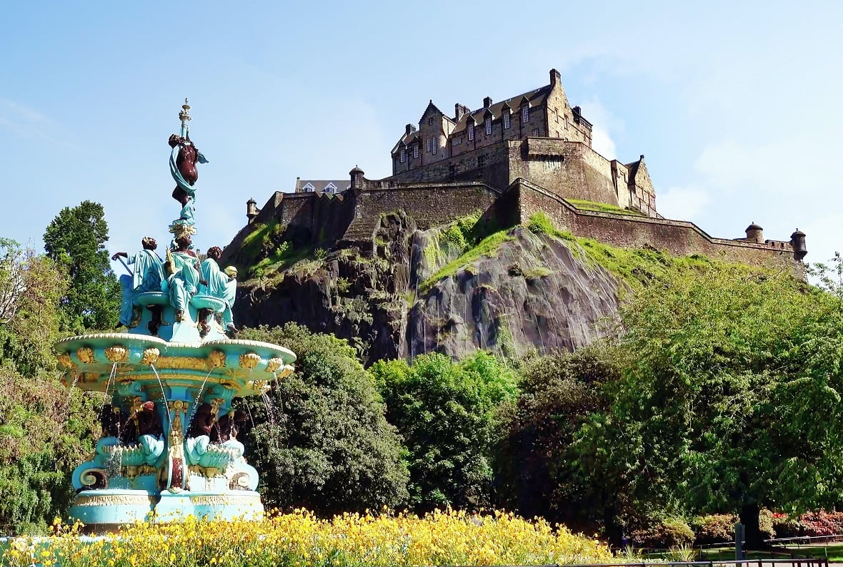 Edinburgh castle gardens