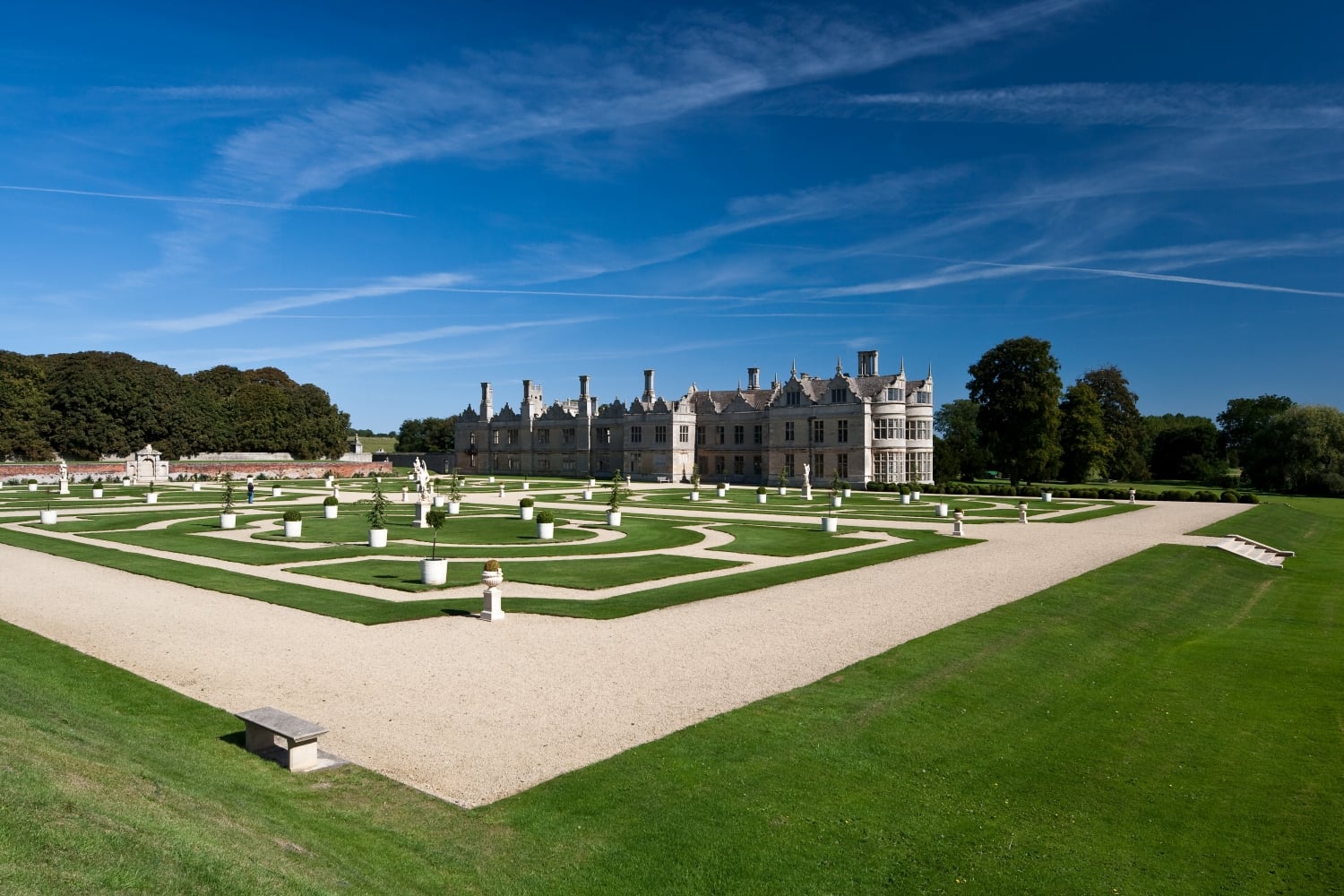 An exterior photograph of Kirby Hall, Northamptonshire.