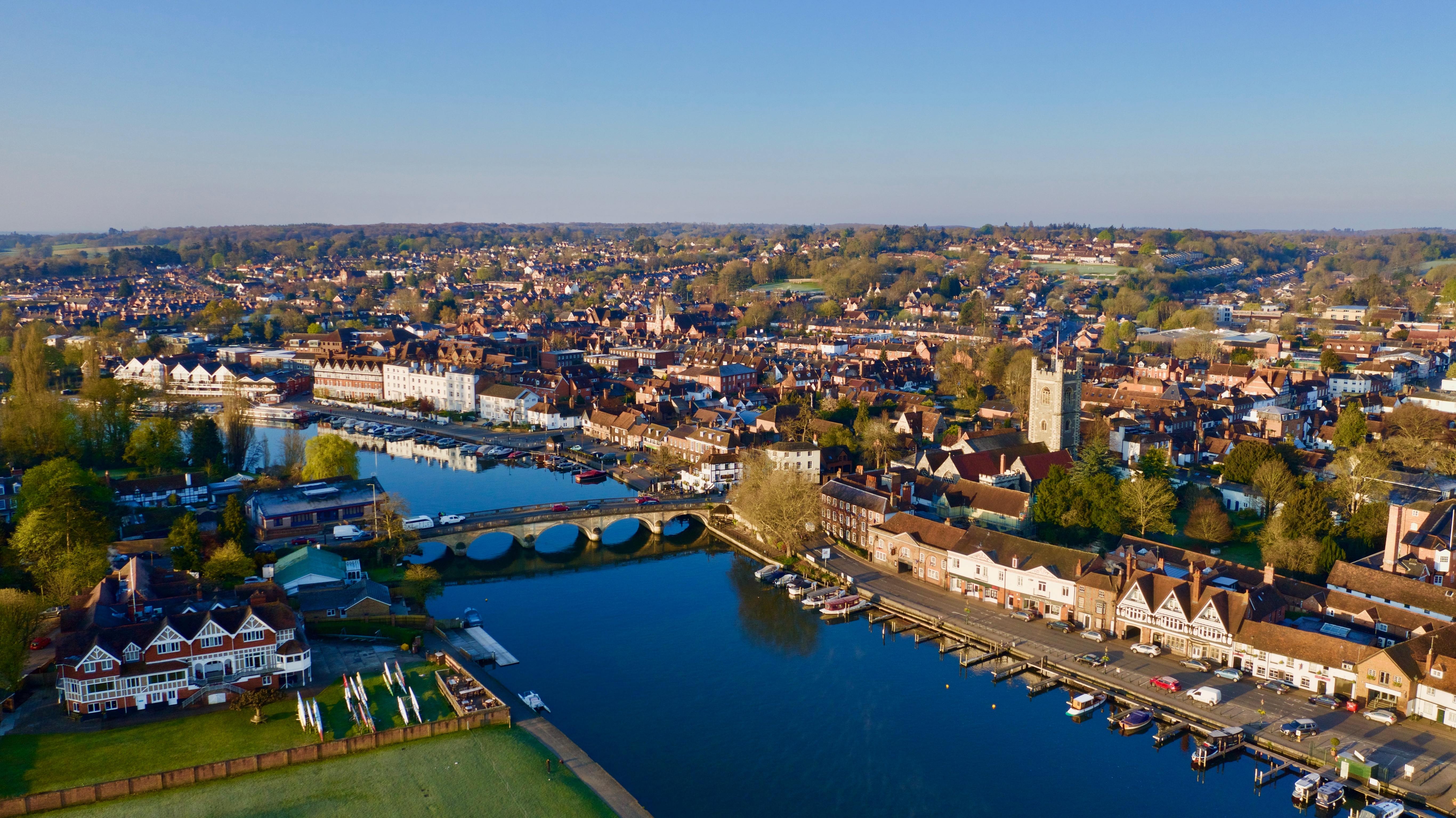 An aerial view of a river and bridge in Henley-on-Thames.