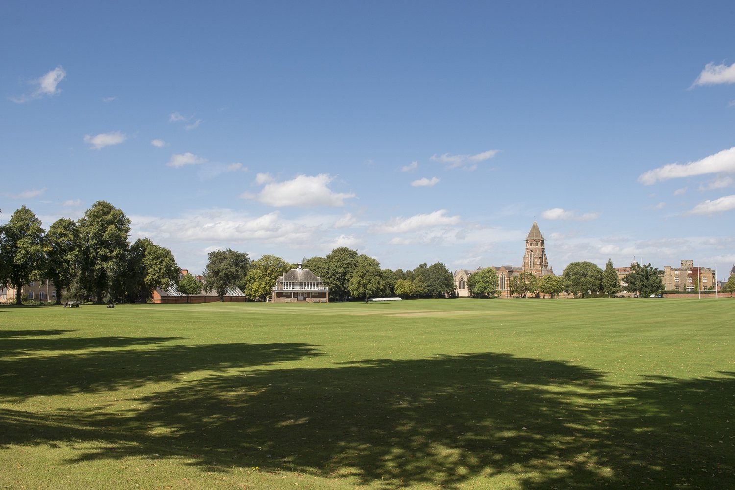 Picturesque parks and natural areas within walking distance from Rugby town centre.