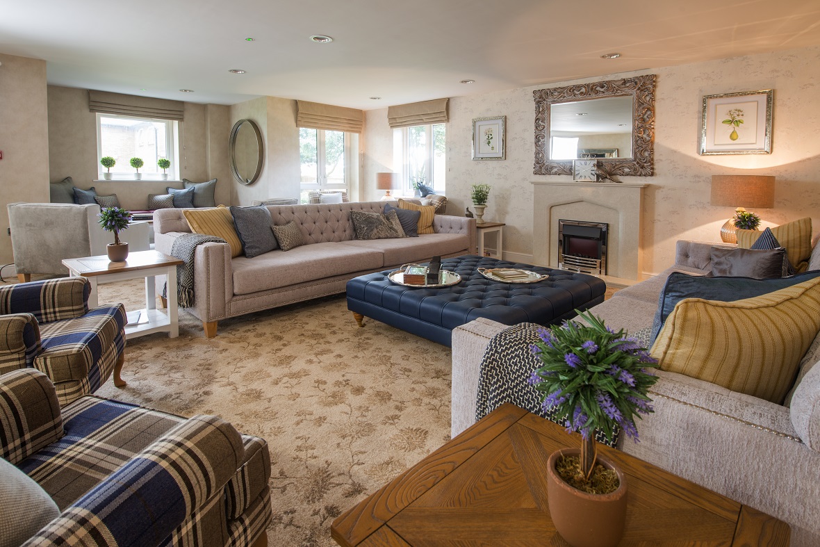 Wardington Court, Northampton - homeowners' lounge