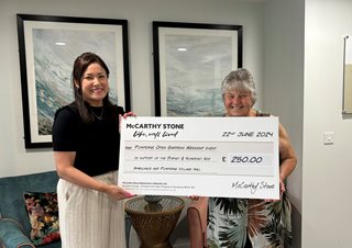 STOUR GATE - Pimperne Open Garden Cheque